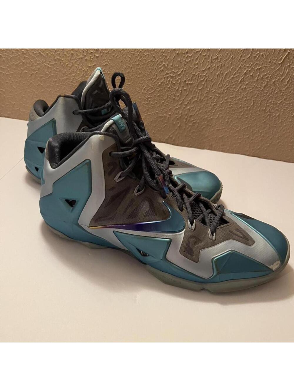 Nike LeBron 11 Gamma Blue Mens 11.5 Basketball Shoes Sneakers Athletic